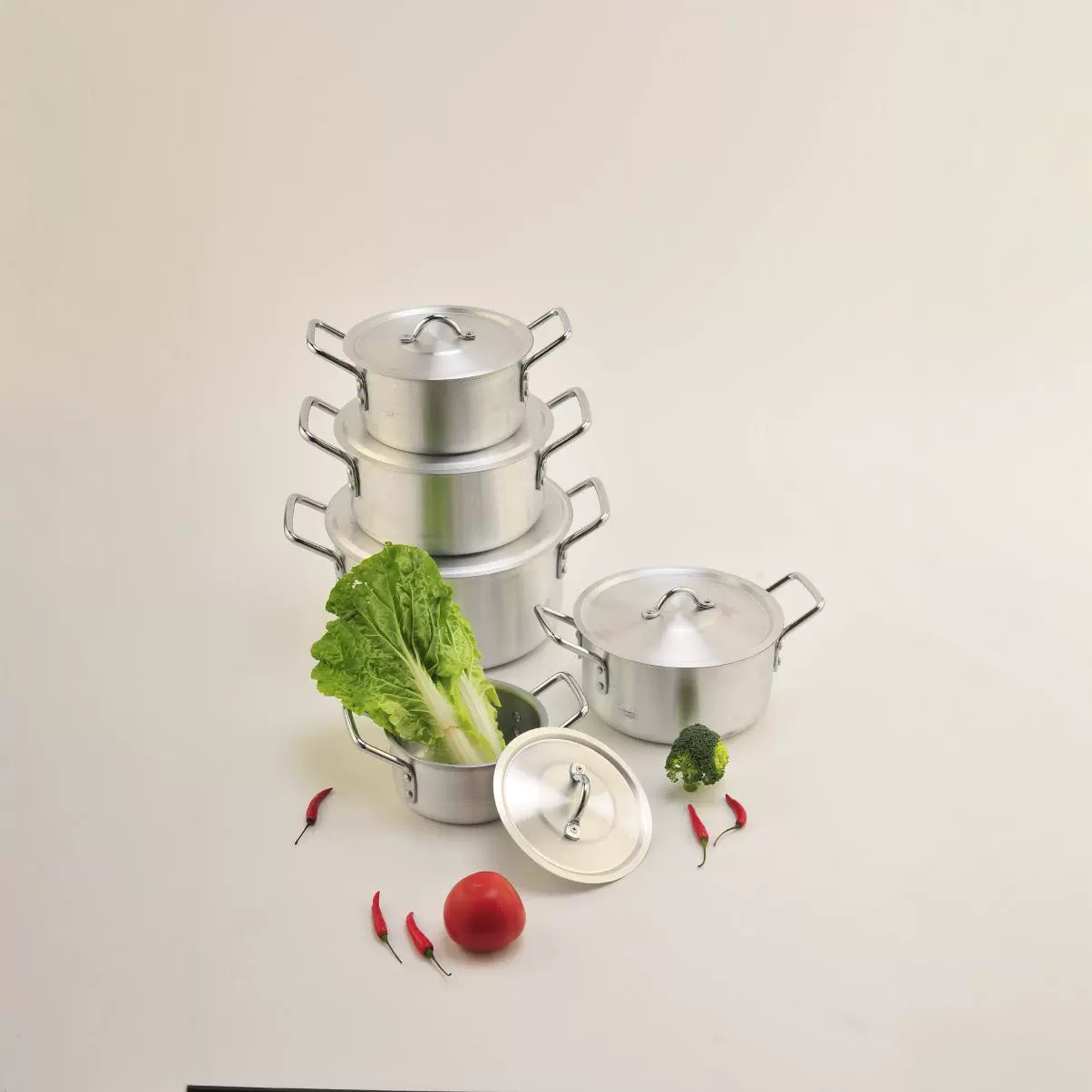 Comercio exterior Exportación 7-piece utensilios de cocina cazuela olla de sopa de aluminio traje hogar cocina olla al por mayor