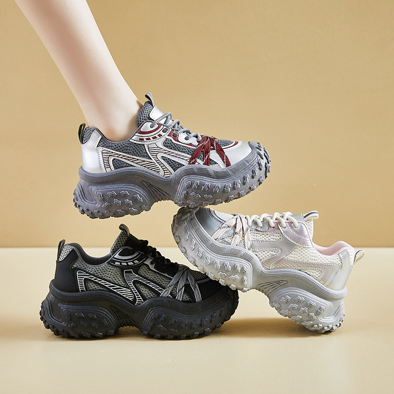 Cross-Border 2025 Autumn and Winter New Korean Style Ins Dad Shoes Cute Girls Running Casual Thick-Soled Heightening Non-Slip Shoes