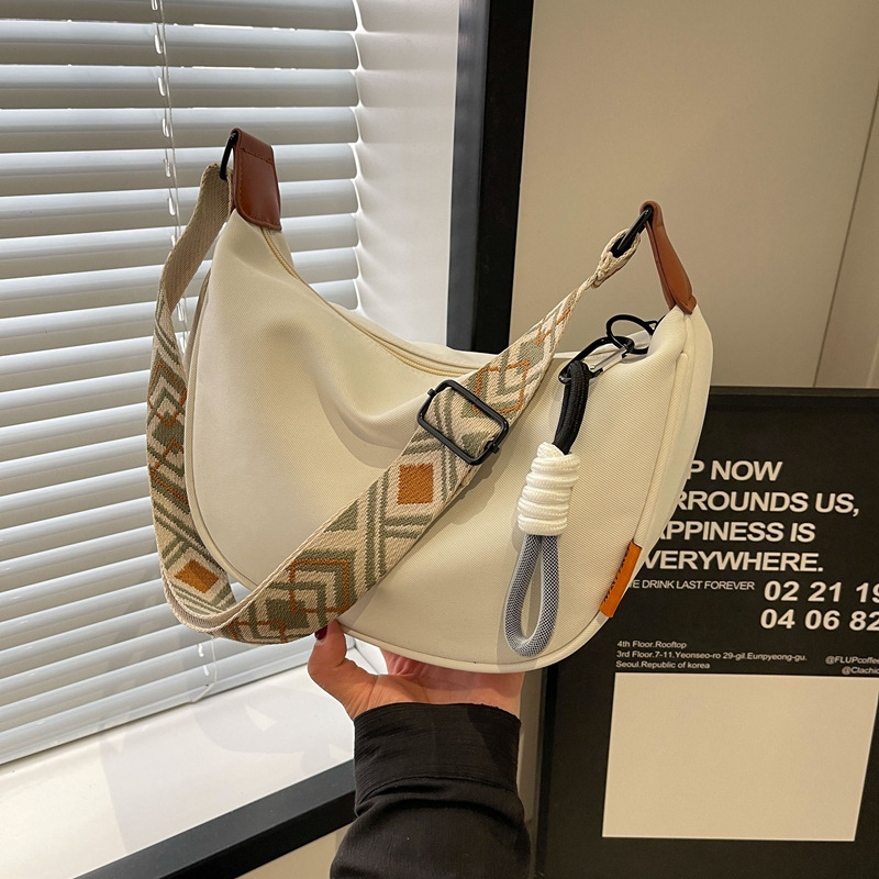 Cross-Border Tiktok Women's Trendy 2025 New Fashion Versatile Dumpling Bag Shoulder Crossbody Bag for Going Out