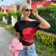 新中式黑色印花短款T恤上衣夏季新款美式辣妹斜肩收腰显瘦短袖T恤