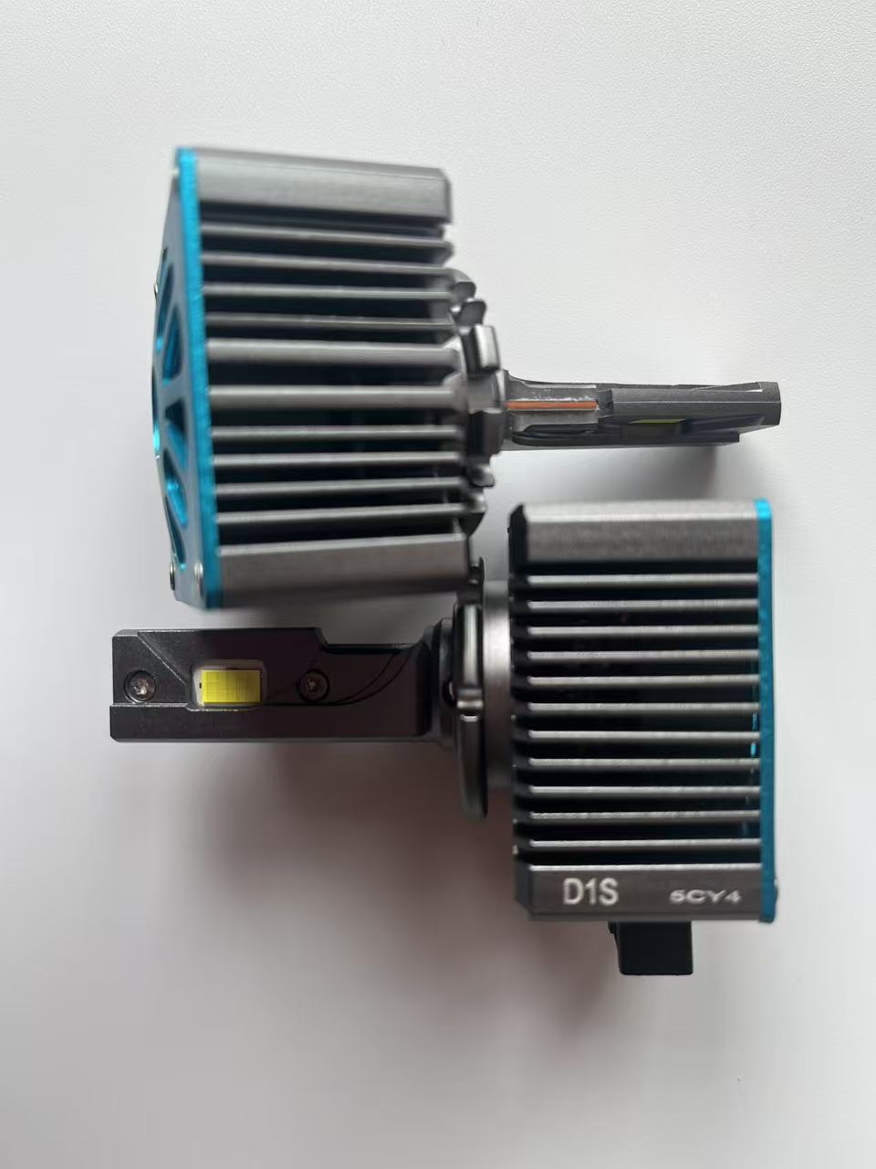 Xenon Lamp Special Led Headlight Laser Bulb Direct Plug-In Original Car Ballast Super Bright Spotlight Dis Bulb
