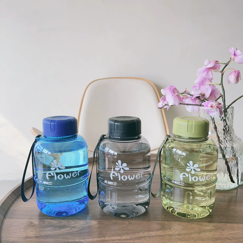Вместительный пластиковый летний чайник для занятий спортом для мужчин и женщин, простой и элегантный дизайн, защита от падений