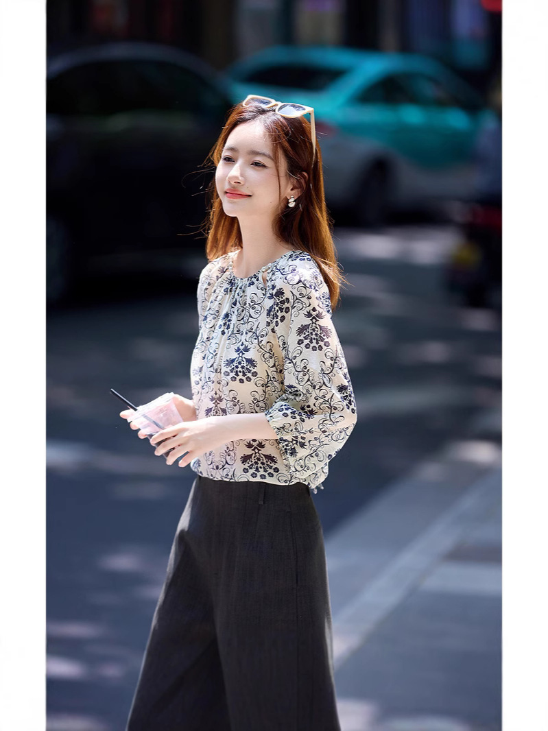 Áo kiểu nữ in họa tiết cổ tròn tay bồng phong cách công chúa — Hoa bị gãy