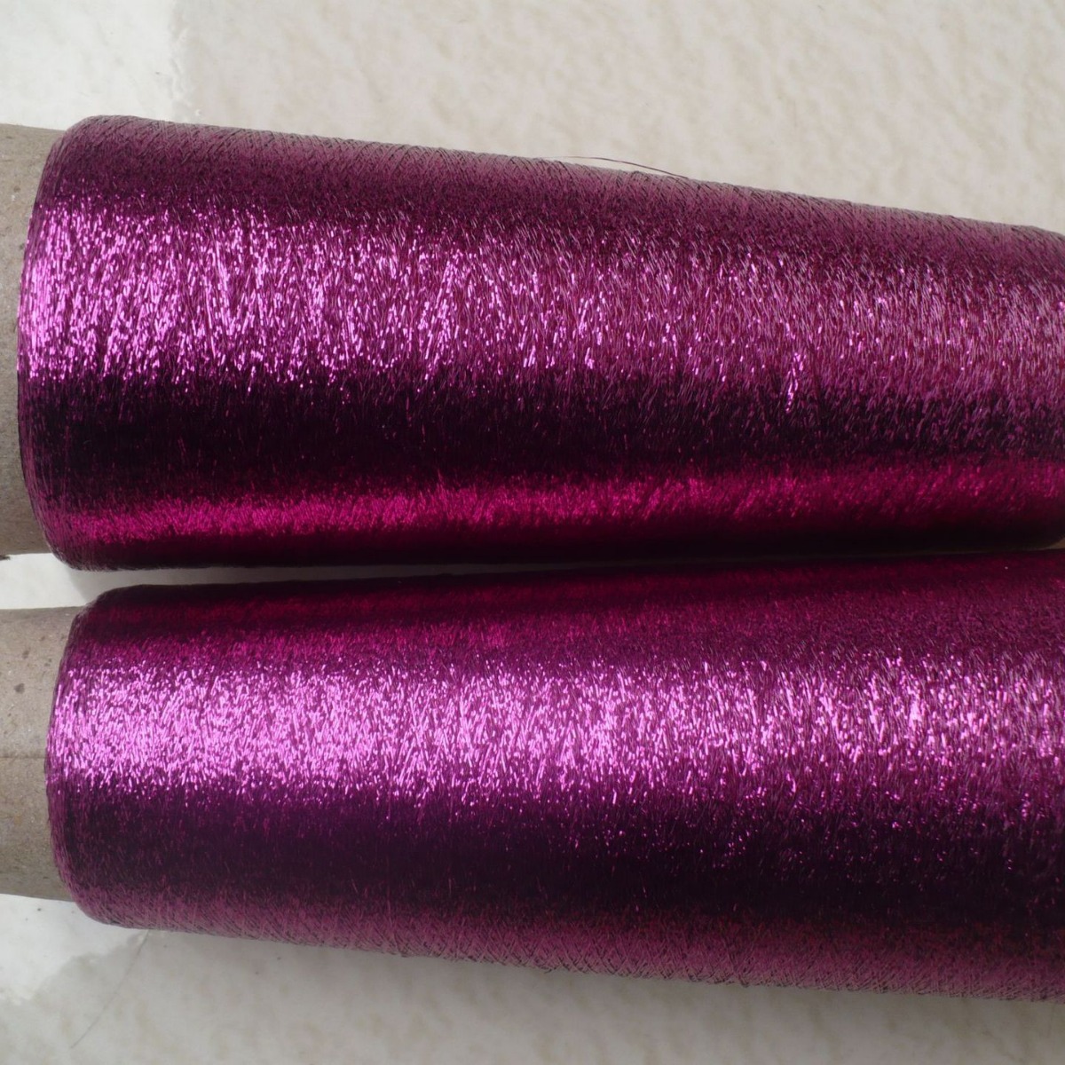 涤纶长丝和彩虹白丝包覆一起铝箔深红丝线织造布艺深蓝亮丝金属线