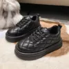 Black (bread shoes)