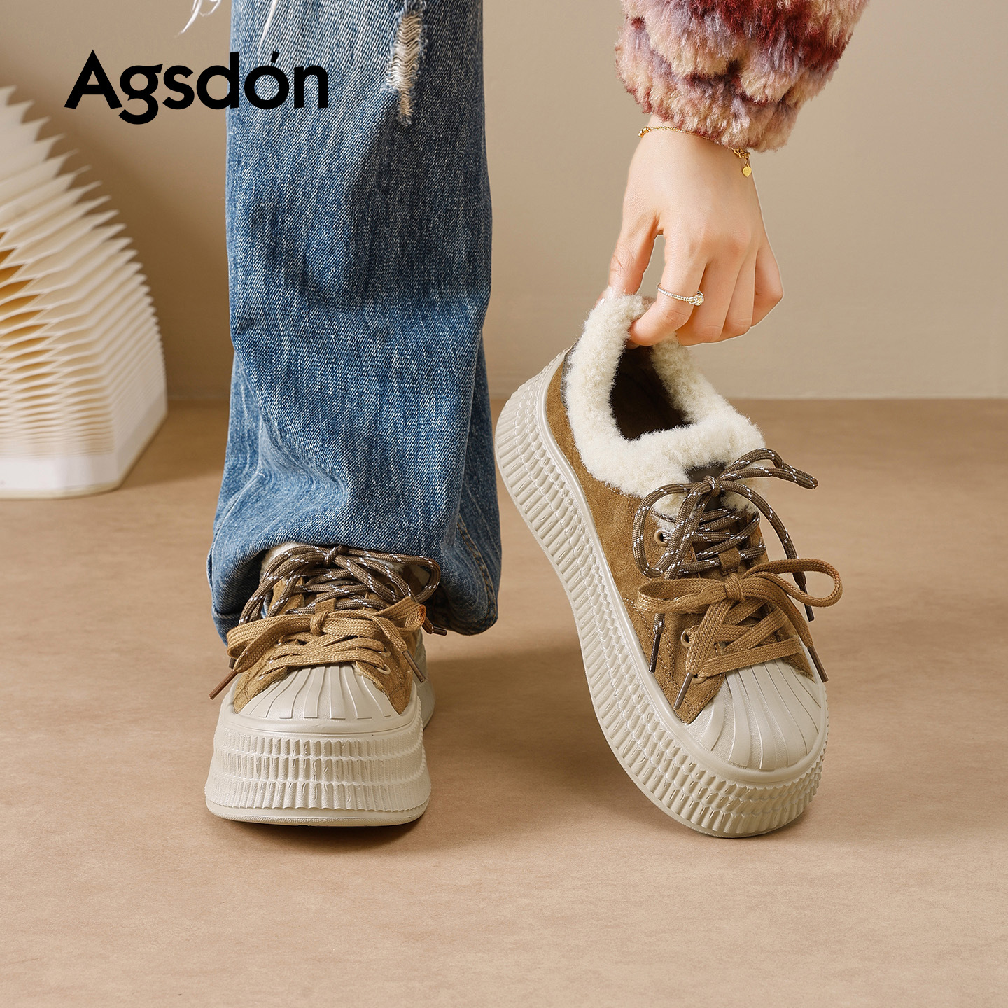 Augu Lion Deng Xiaoping zapatos de skate de lana para mujeres 2025, nuevos zapatos de invierno de algodón de nieve, zapatos casuales marrones con suela gruesa y blanca