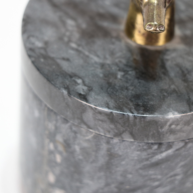 ����ֱ������ʯԲ�ε��Ϲ��տ���ζ���������������ϾӼ�����