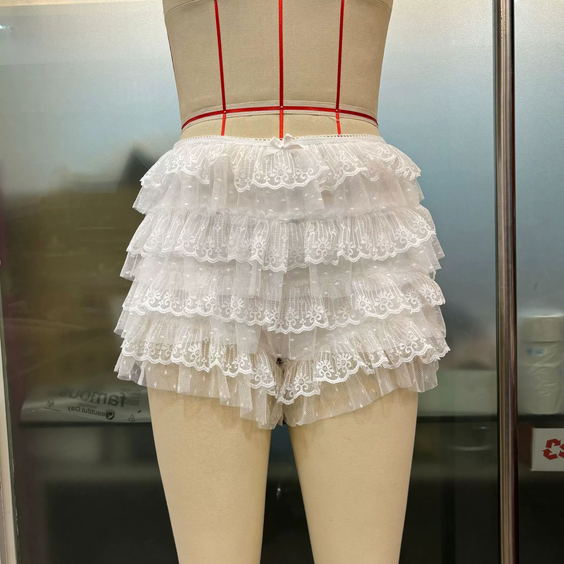 Cute trousers, sexy shorts, Lolita style, European style