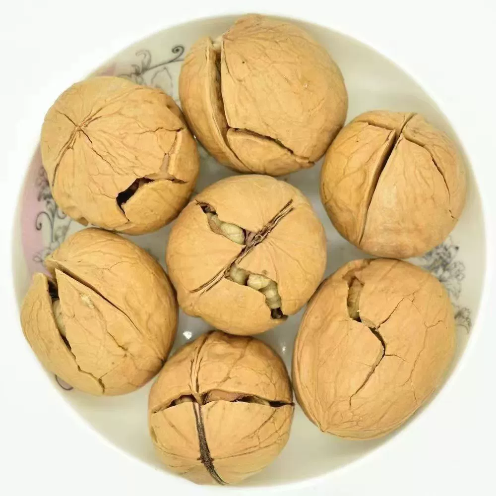 Новая жарёная грецкие орехи, лечебные орехи, xinjiang бумажные орехи, молочный ореховые закуски, вручную очищенные жареные орехи