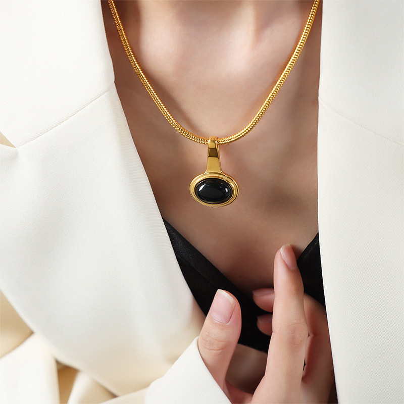 軟骨蛇骨鎖ガラスペンダントネックレスチタン鋼18k金色落ちしないins美ラードアクセサリー|undefined