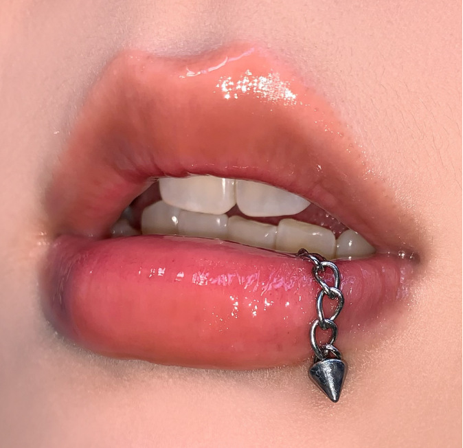 Pointed labret stud close-up product detail
