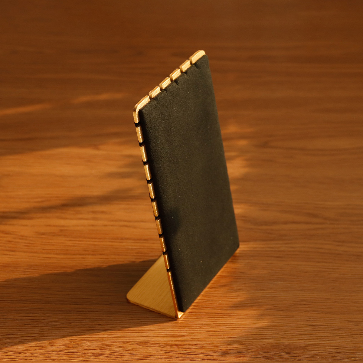 ��λ����չʾ�ܶ��������������ɹҼ��޲���Ʒ���м����������ɰ�