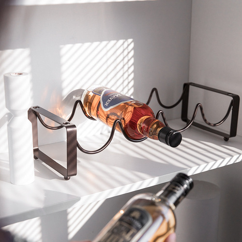 Red wine rack iron ornaments wine bottle rack can be stacked wine rack European wine rack iron wire creative wine cabinet display rack