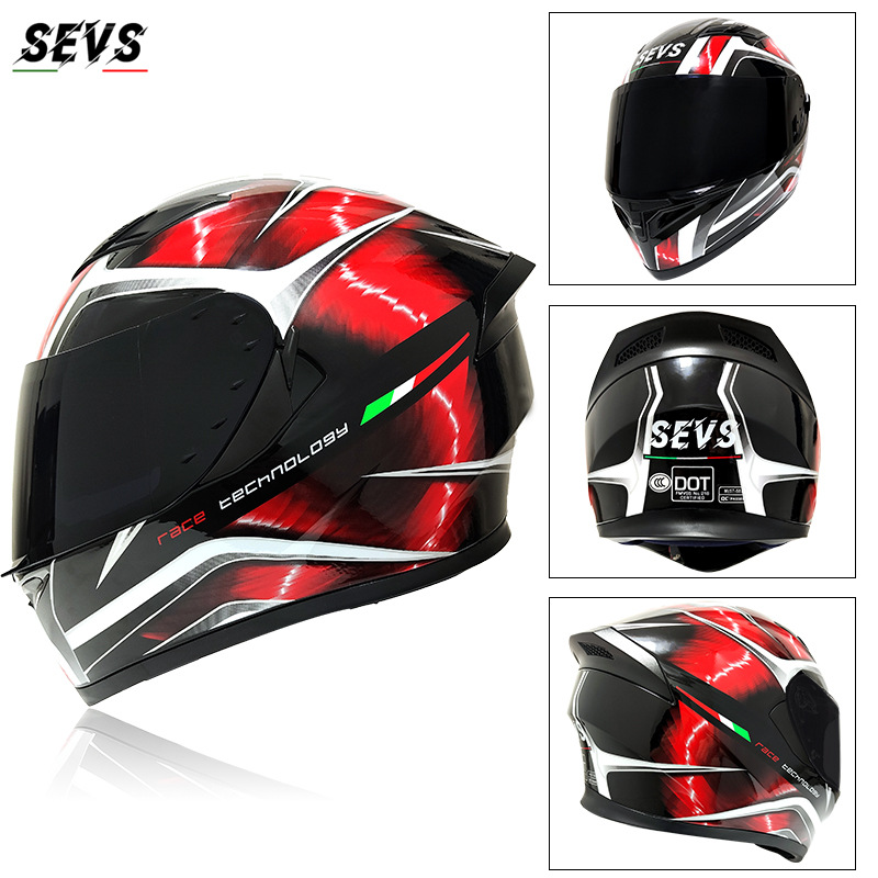 검은 색과 붉은 허리케인 차 거울