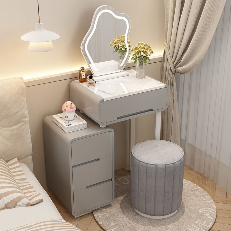 회색 소형 아파트 - 일반 측면 캐비닛 - 전체 패키지로 배송됨