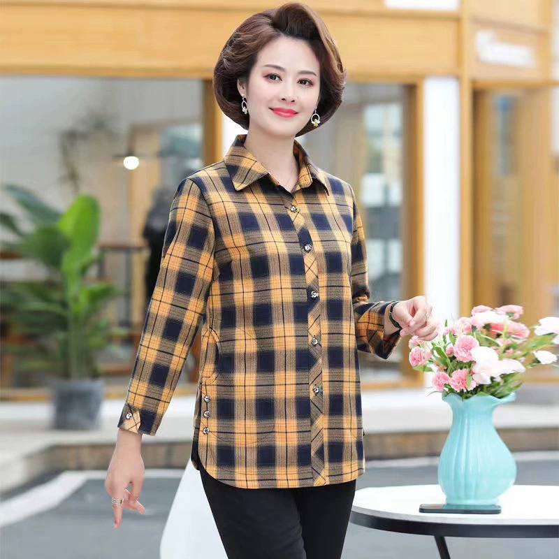 Новые осенние топы для женщин среднего и старшего возраста, одежда для мам, осенние хлопковые кардиганы, клетчатые рубашки больших размеров, длинные рукава.