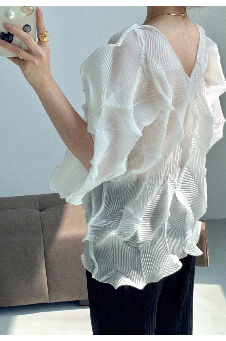 Áo thun nữ Miyake xếp ly thủ công cổ V ôm dáng — Màu đen chi tiết 8