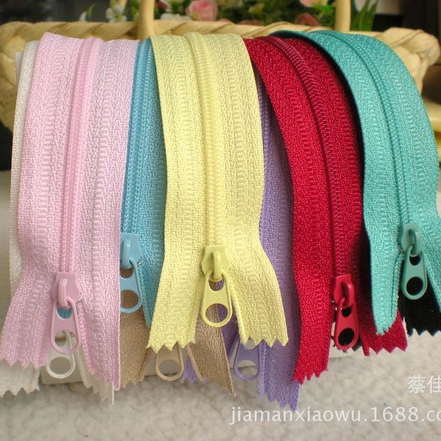 现货批发 箱包辅料 DIY手工材料 10色 20cm条装闭尾 3号尼龙拉链
