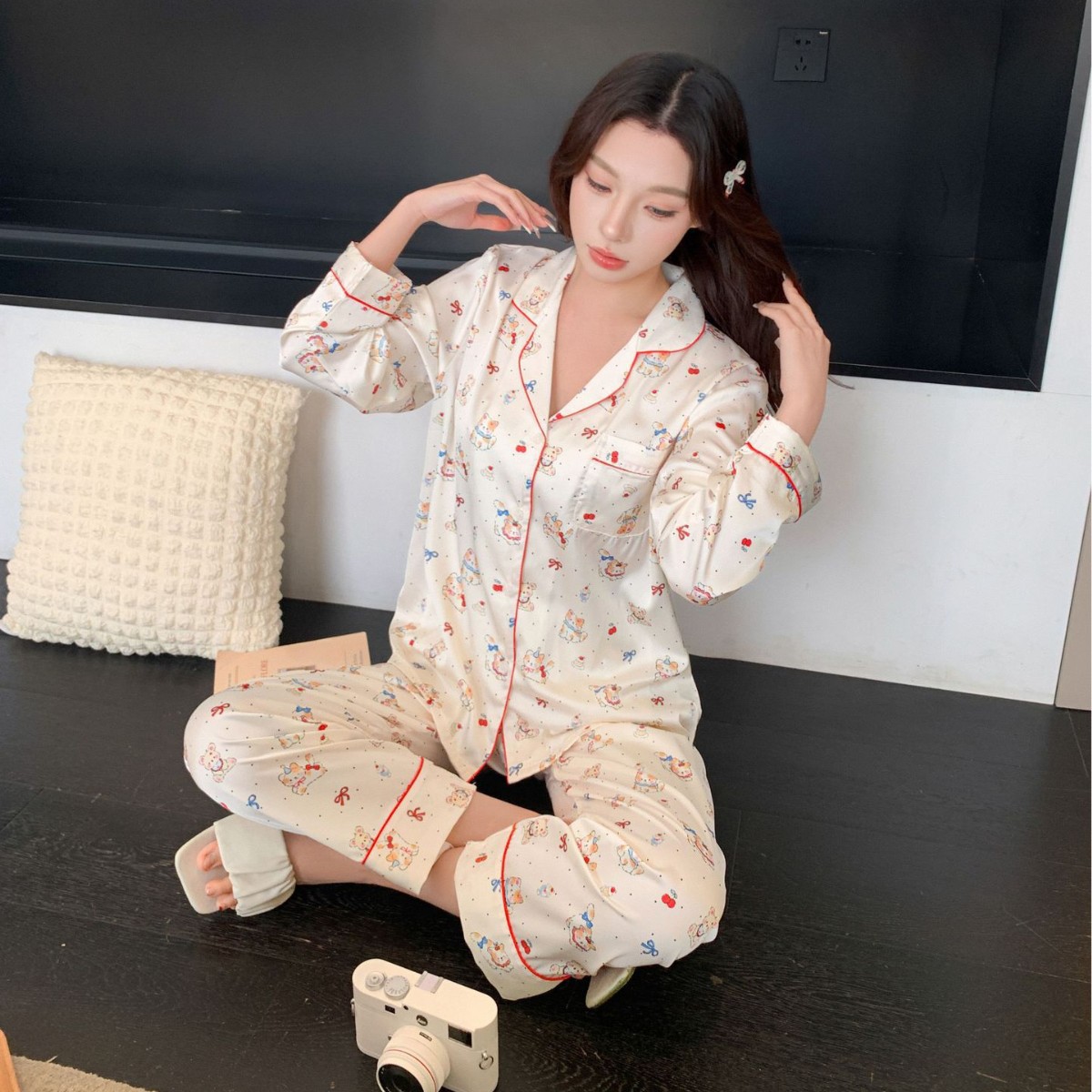Cartoon long-sleeve