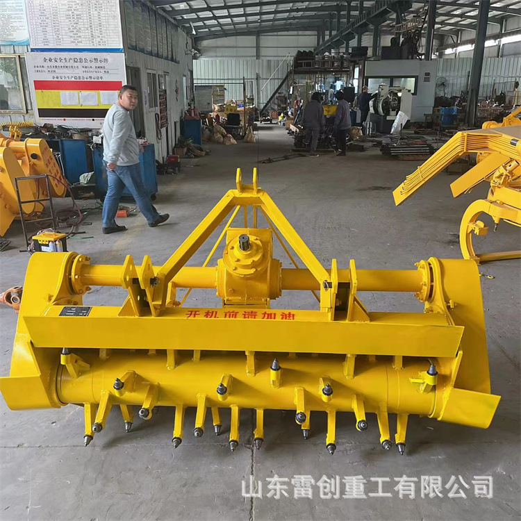 三排链条传动稳定土拌合机 建筑工地水泥罐装灰摊铺机 路面拌和机