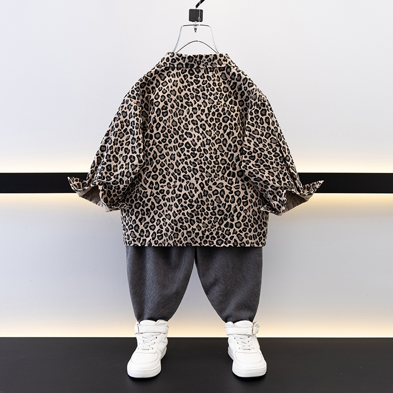 7722 Traje de camisa con estampado de leopardo de primavera para niños 2025 Nuevo estilo para niños Moda occidental Ropa de primavera y otoño Traje de dos piezas para bebés