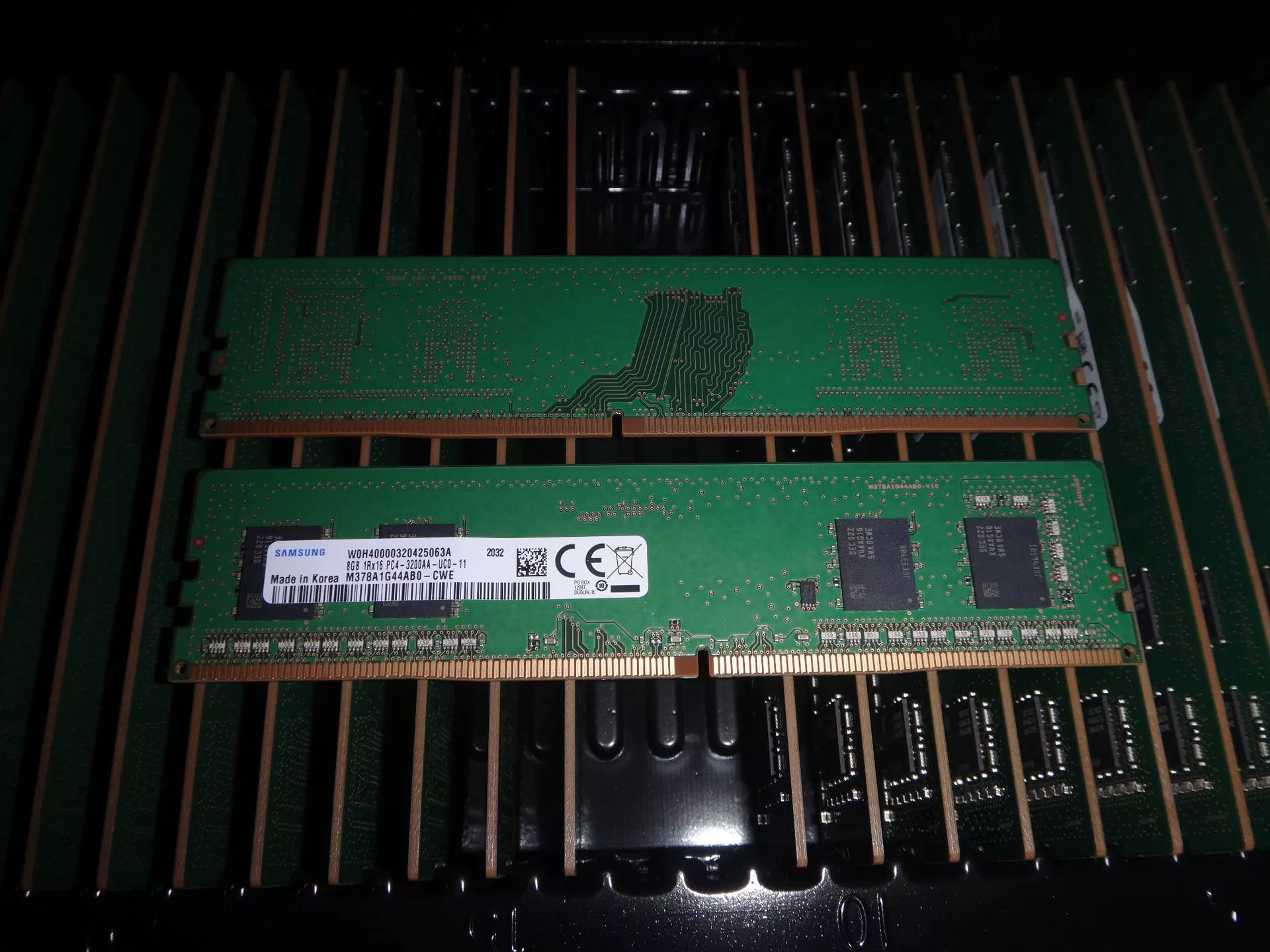 M391A1K43DB2-CWE DDR4 8 ГБ 3200 Мбит/с, совместима с модулями памяти SAMSUNG UDIMM