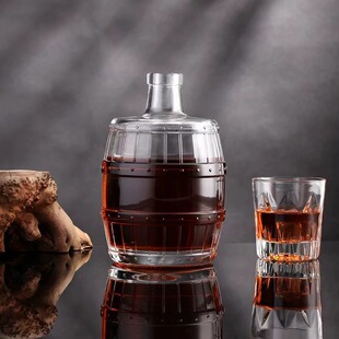 ����700ml���ƿ����ľͰ����ʿ���{�ƾƷ��ؼӾ�ƿ���ⲣ����ƿ