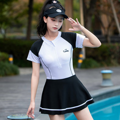 大童新款連體運動游泳衣女學生保守裙式平角溫泉顯瘦小清新泳裝批