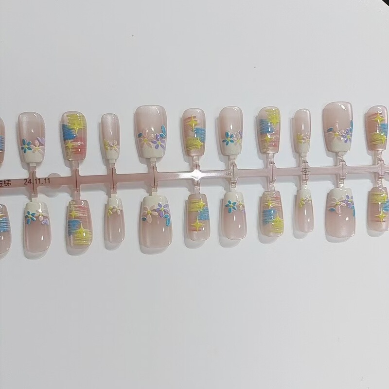 Wearable Manicure 30 Pieces, Whole T003 Oil Painting Flower Short Ladder, Pre-Made Nail Crystal, Gentle, Sweet and Cute Girl Manicure