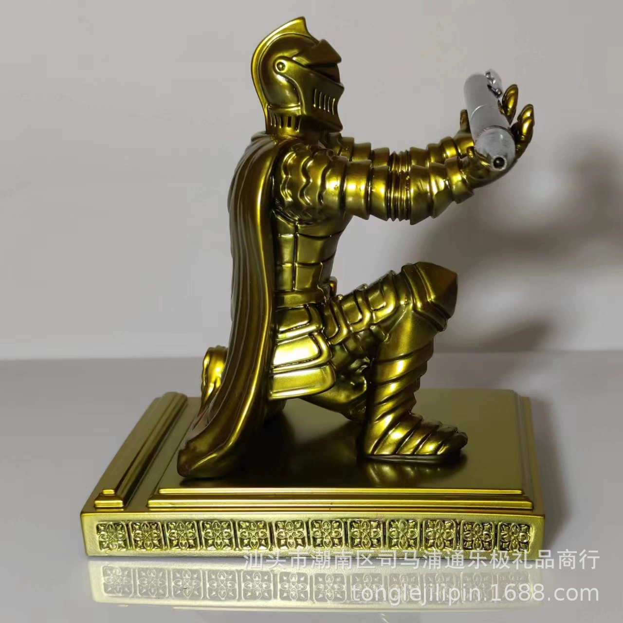 通乐极 PenHolder Knight Pen Seat Armor Hero Pen Holder Display Stand Stationery Pen Holder Metal Electroplating