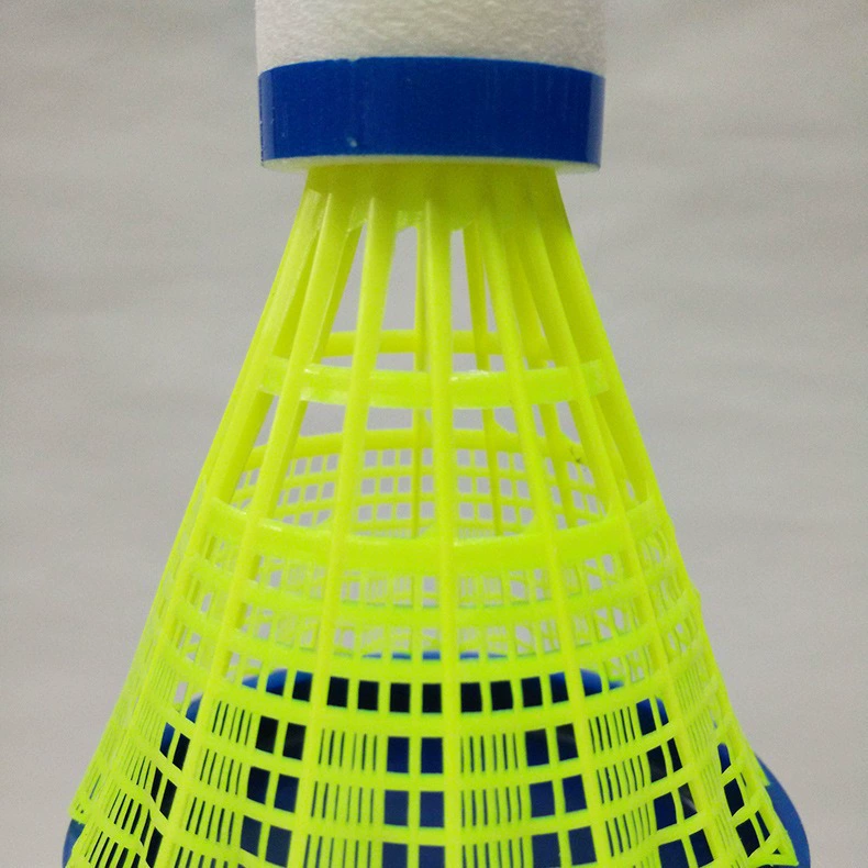 Weidong Nylon Ball Viagram 300 Playing Stable Plastic Badminton 6 Pack