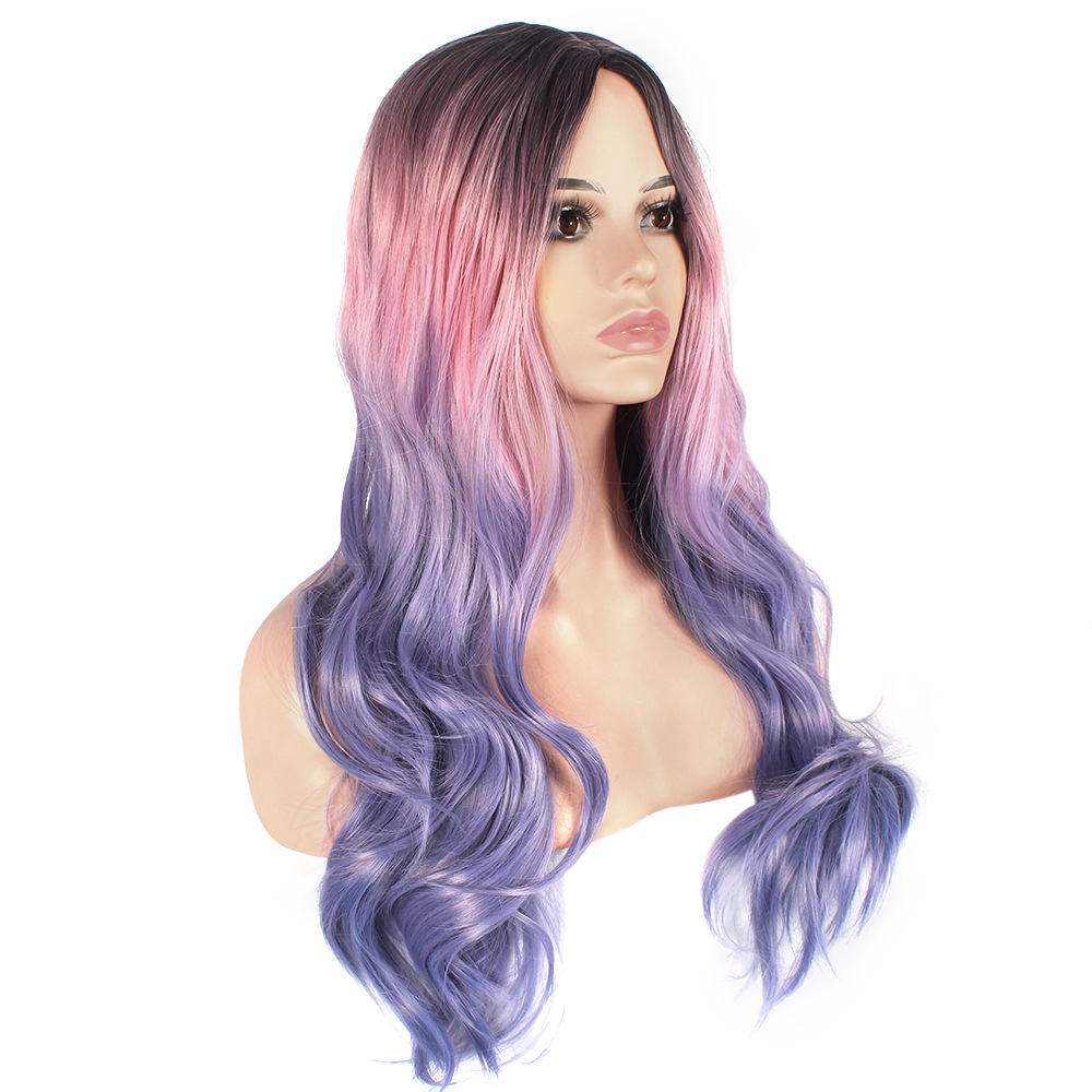 Fashionable Wig Image 3