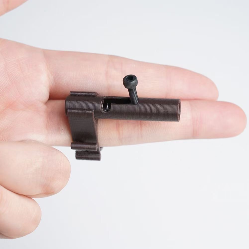 Juguetes de mini clase de anillo jugable pistola de punta de dedo desprimir artefactos mágicos de presión de lanzamiento de niños contra la batalla image 3
