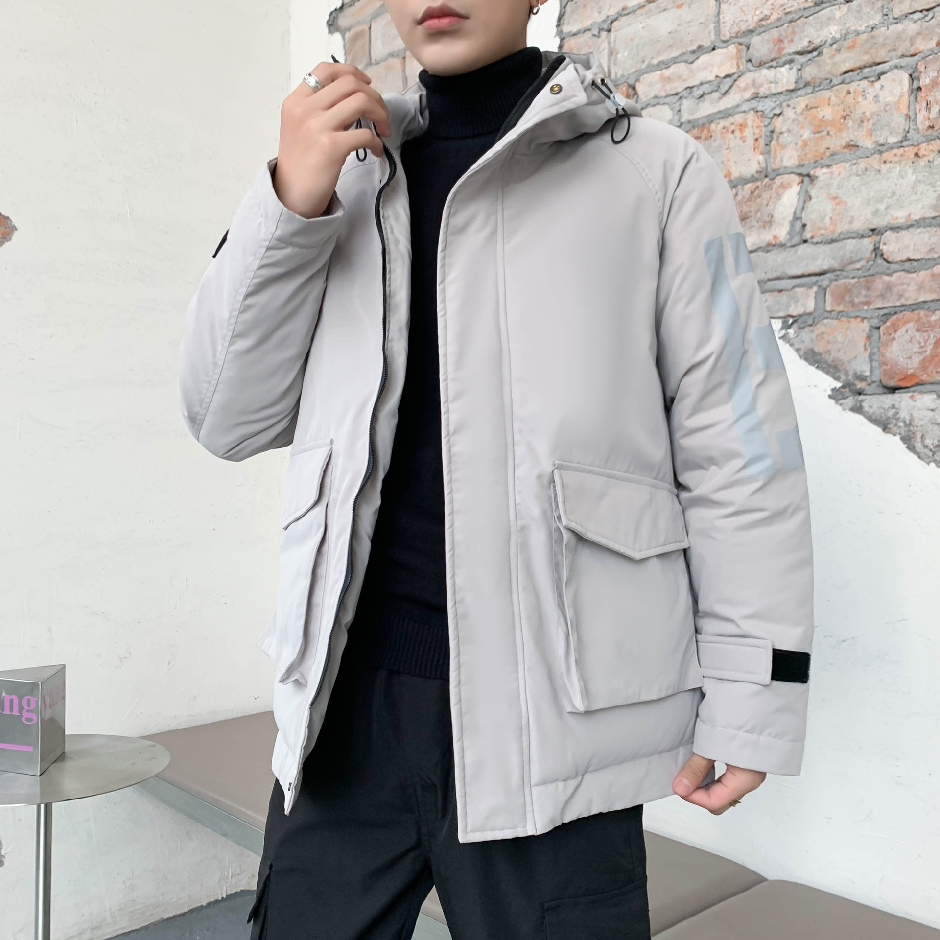 (2개) 젊은 남성과 학생을위한 수직 칼라가있는 새로운 유행 브랜드 짧은 코튼 옷 두꺼운 따뜻한 겨울 코트 유행 잘 생긴