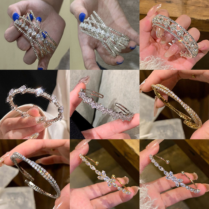 Cool and dazzling open bangle with full diamonds, a luxurious and exquisite bracelet with a high-end feel, a sweet and cool wrist accessory for stylish girls
