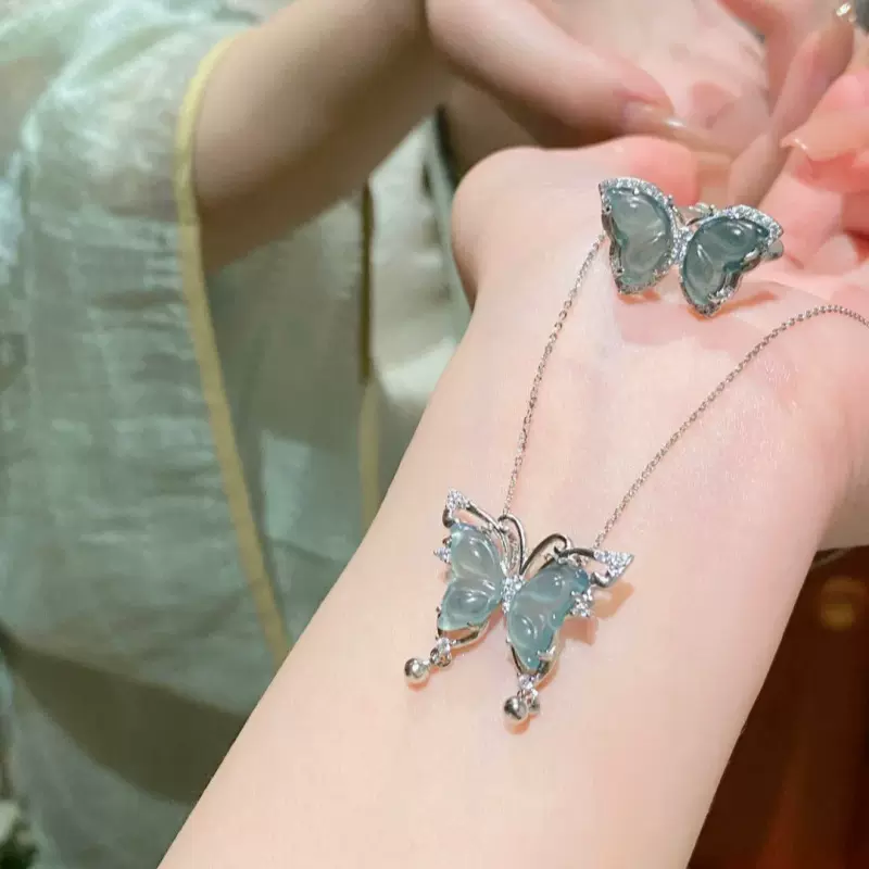 S925银小蝴蝶吊坠天然蓝水翡翠蝶戒指项链女小众设计锁骨翡翠挂件