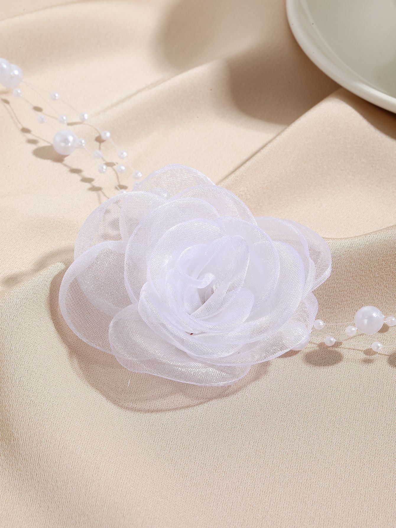 collana di fiori fantasma in vendita calda collana di rose in tessuto con fiori in pizzo collana di fiori_voghion.com