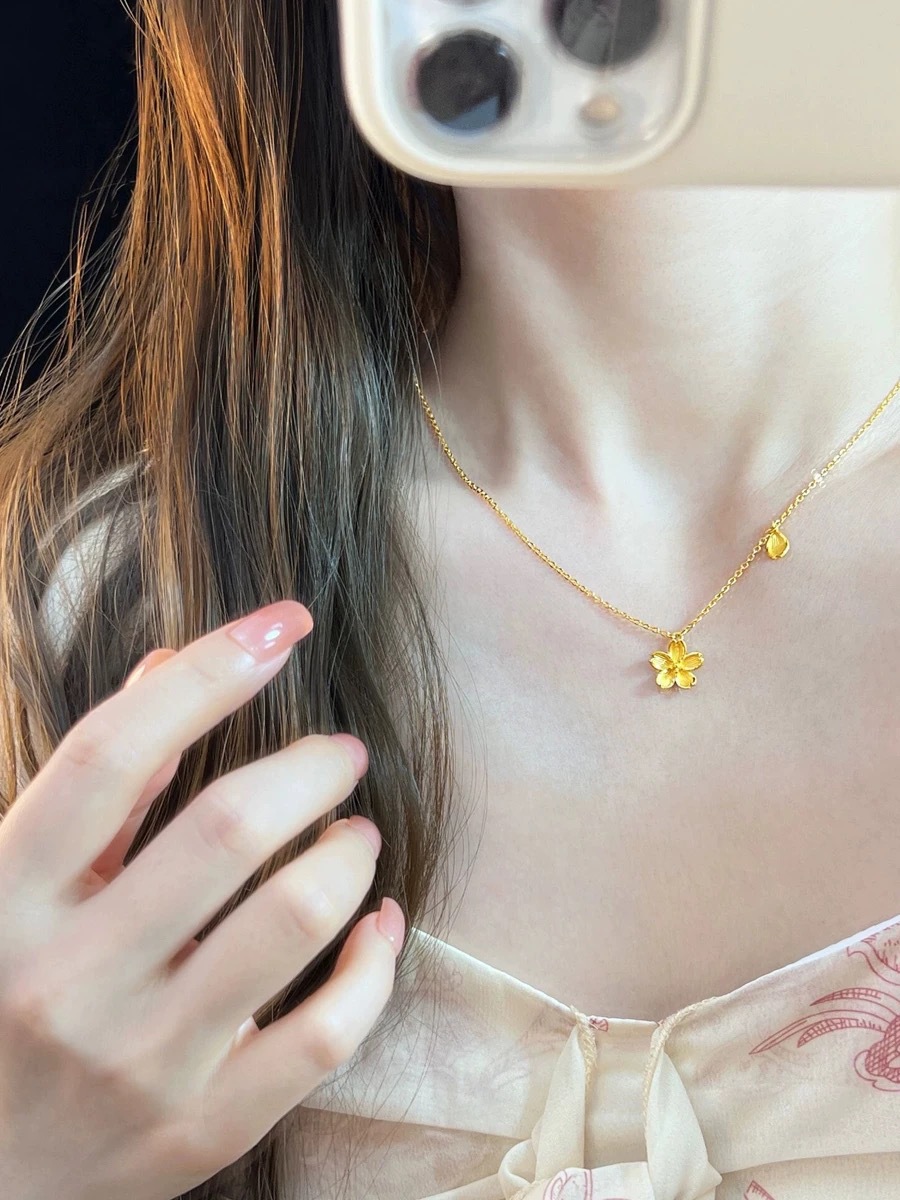 Little Red Riding Book Same Style Cherry Blossom Necklace Live Fashion Simple Elegant One Set Chain Sand Gold Flower Clavicle Chain_voghion.com