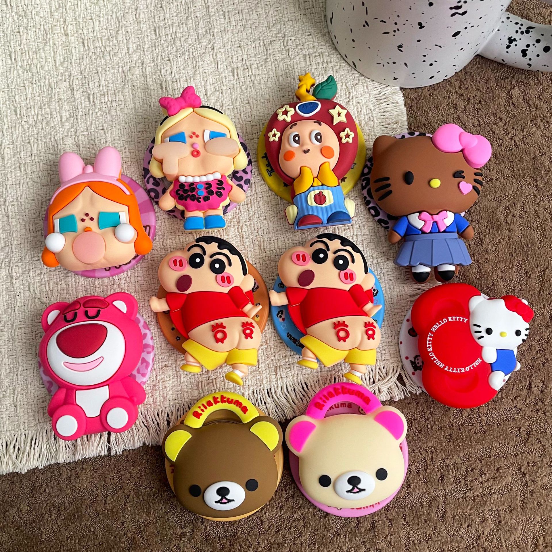 Cartoon Star Man Crayon Shin-Chan Mix and Match Magnetic Airbag Mobile Phone Holder Lazy Desktop Drama Mobile Phone Case Accessories