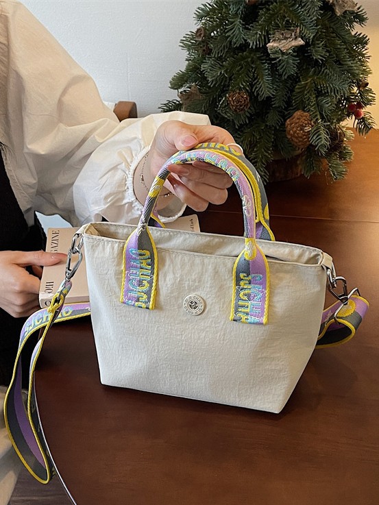 Tejido de nylon ligero de color contrapeso amplio diseño de correa de hombro portátil bolso de cubo de viaje diario de mujer bolsa de compras