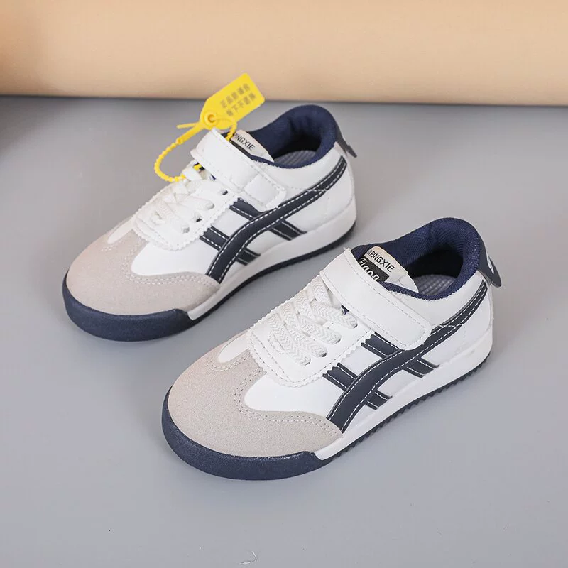 Soft sneakers for boys, non-slip sports shoes, footwear, new collection, for teenagers