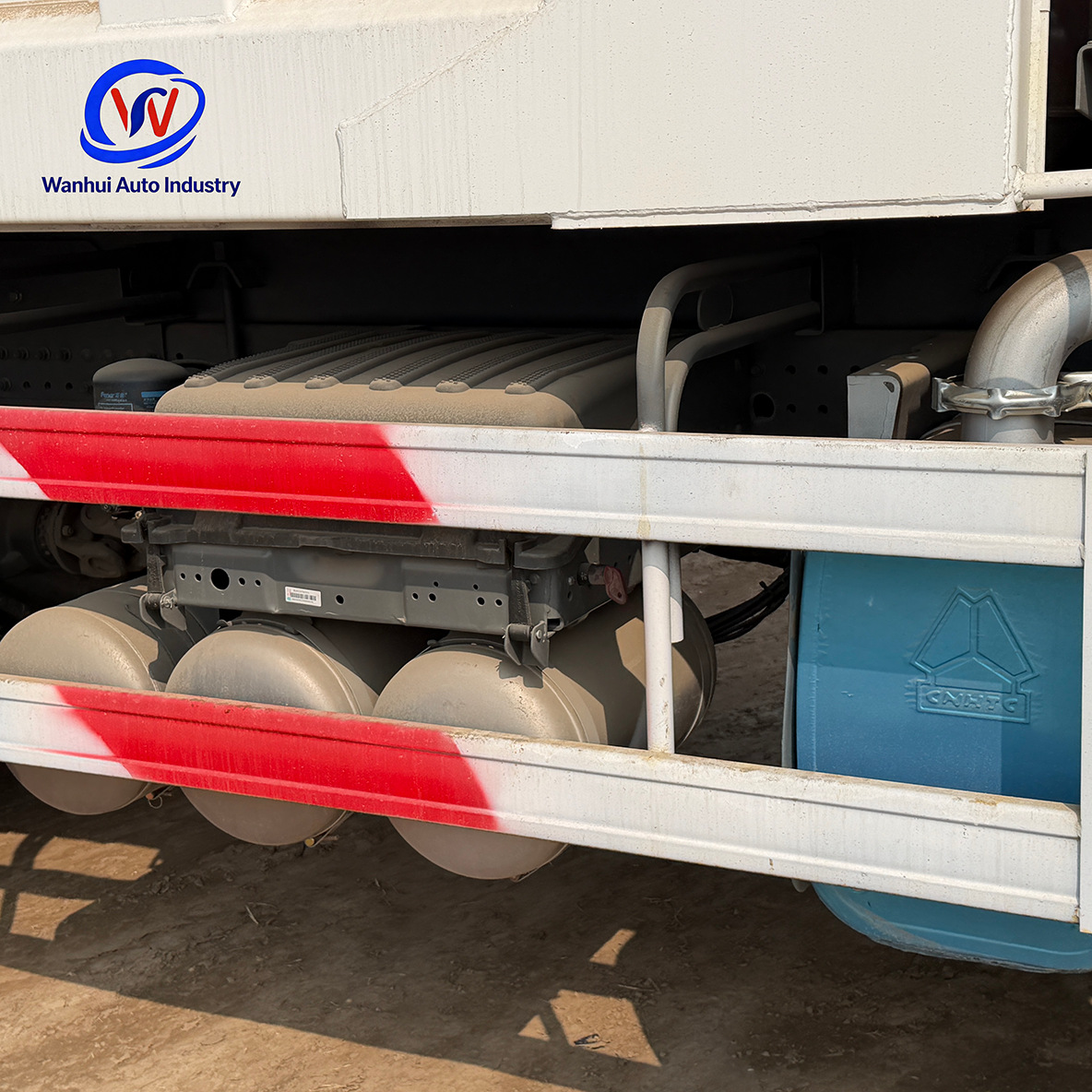 Sinotruk Howo Nx6X4 Dump Truck 371 Horsepower Engineering Dump Truck for Transporting Gravel and Soil