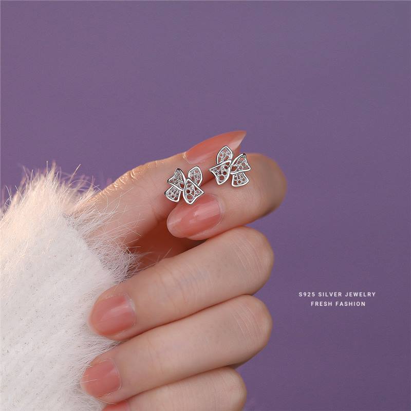 Bow Stud Earrings In Pure Silver Niche Design For Women_voghion.com