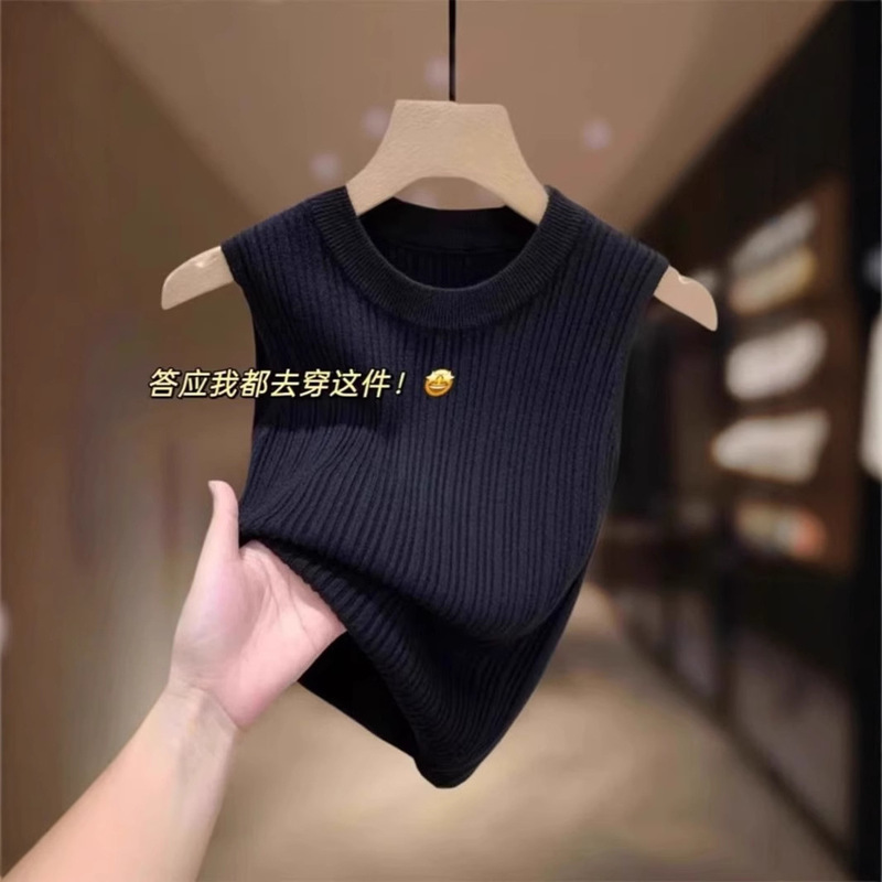 Black Ice Silk Knitted Camisole Women's Summer 2025 New Inner Small Vertical Collar Threaded Sleeveless Top for Outer Wear