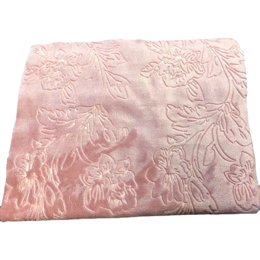 2021新款法兰绒压花图案绒布面料 毛毯睡衣沙发盖被面料