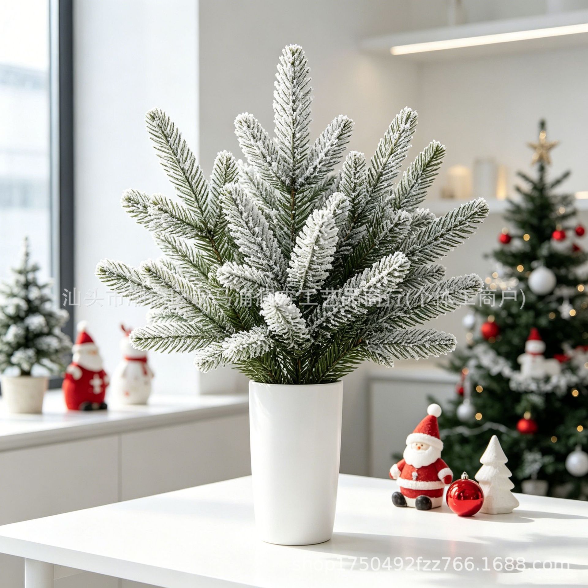 Cross-border artificial snowflake pine needles Christmas decoration plastic flowers 3D snowflake Christmas tree party decorations pine needles
