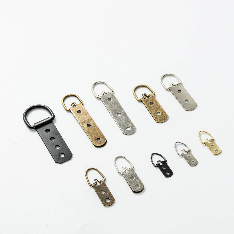Photo frame back hanging buckle Hook hardware accessories triangle hook dark hanging oil painting frame hanging triangle pendant wholesale Photo frame back hanging buckle Hook hardware accessories triangle hook dark hanging oil painting frame hanging triangle pendant wholesale