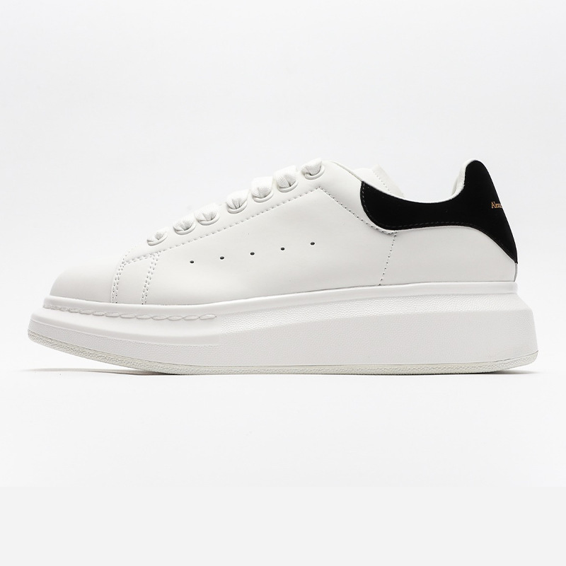 Zapatos blancos McQueen de versión alta para mujer, zapatos de suela gruesa, zapatos de plataforma elevados, zapatillas deportivas versátiles, calzado deportivo para hombre, Shida primavera y verano