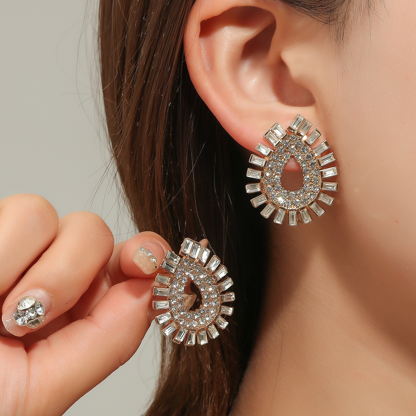 Fashion geometric full diamond drop simple exaggerated alloy earrings studpicture1