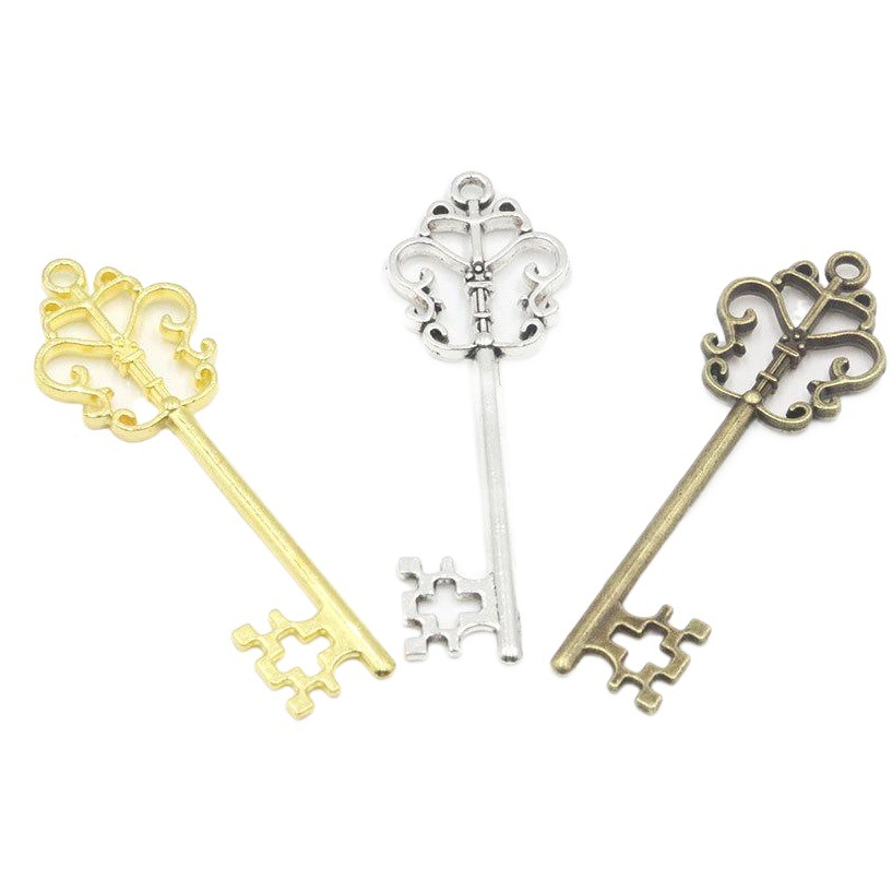 DIY aleación collar Accesorios Estilo Europeo hueco exquisito tallado accesorios clave suéter cadena colgante